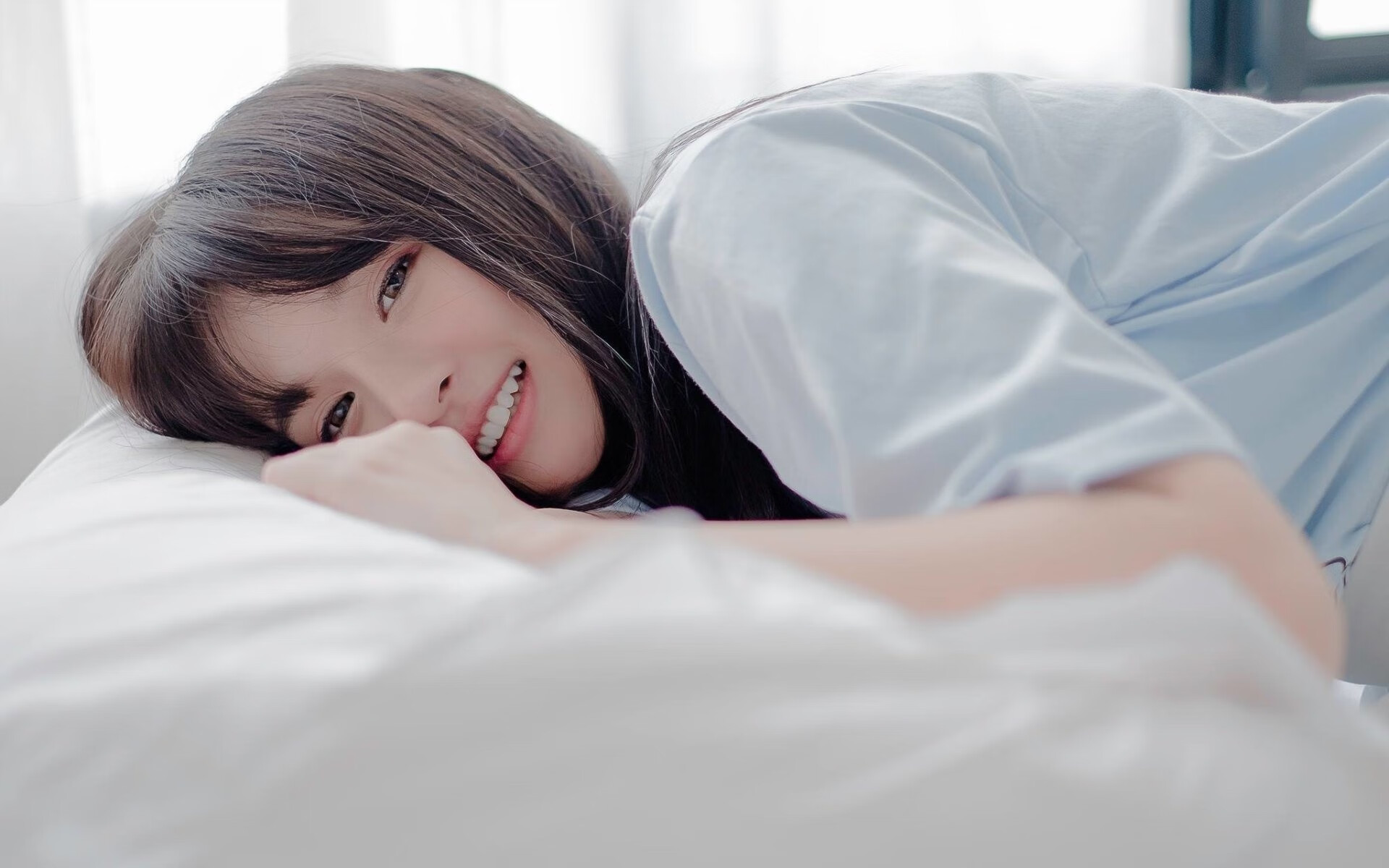 乐鱼app-湖人“老将日”活动致敬四代紫金功勋，湖人队紫金王朝