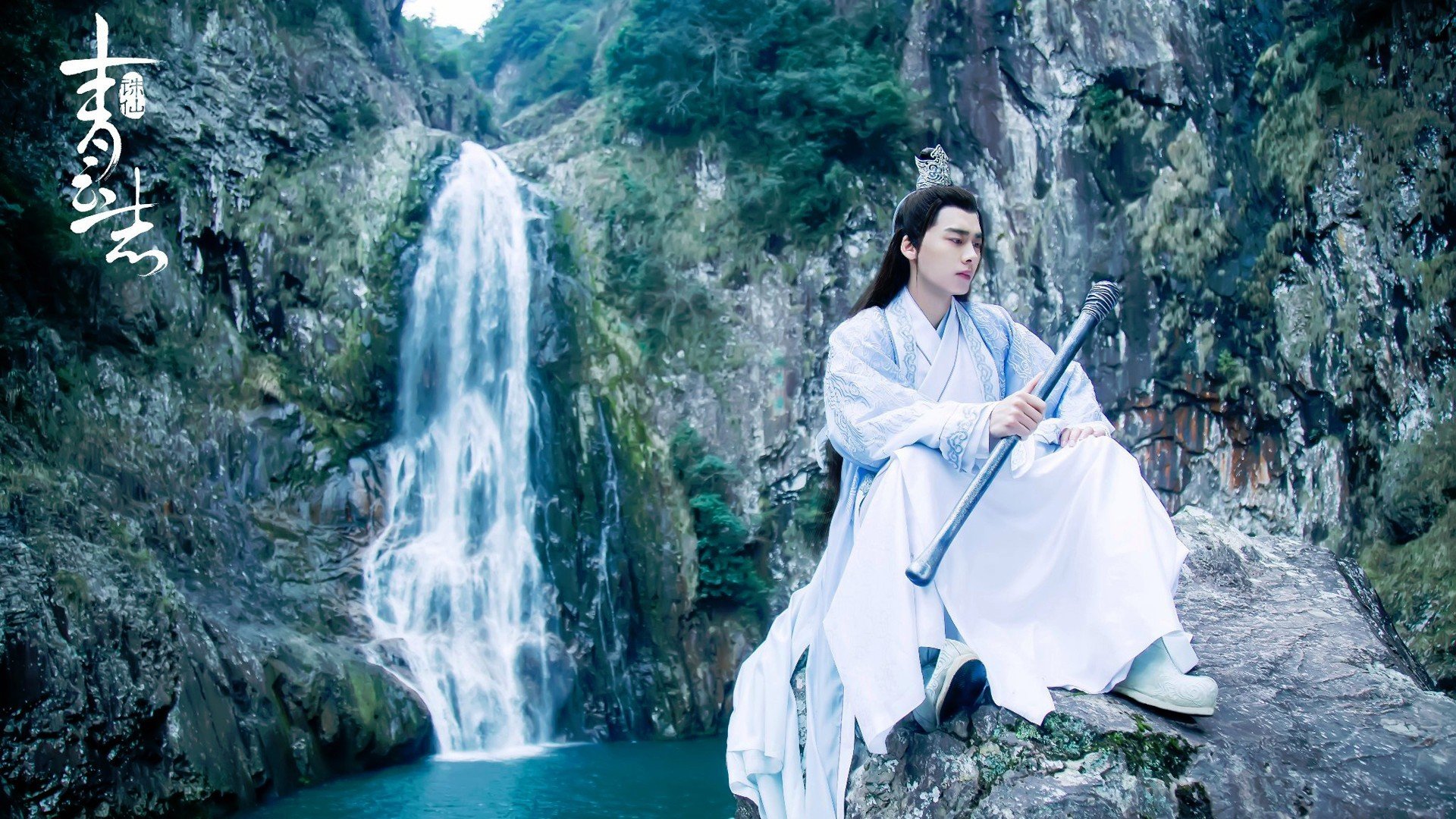 马刺在激烈的加时大战中逆转获胜，全场充满悬念！，马刺配合