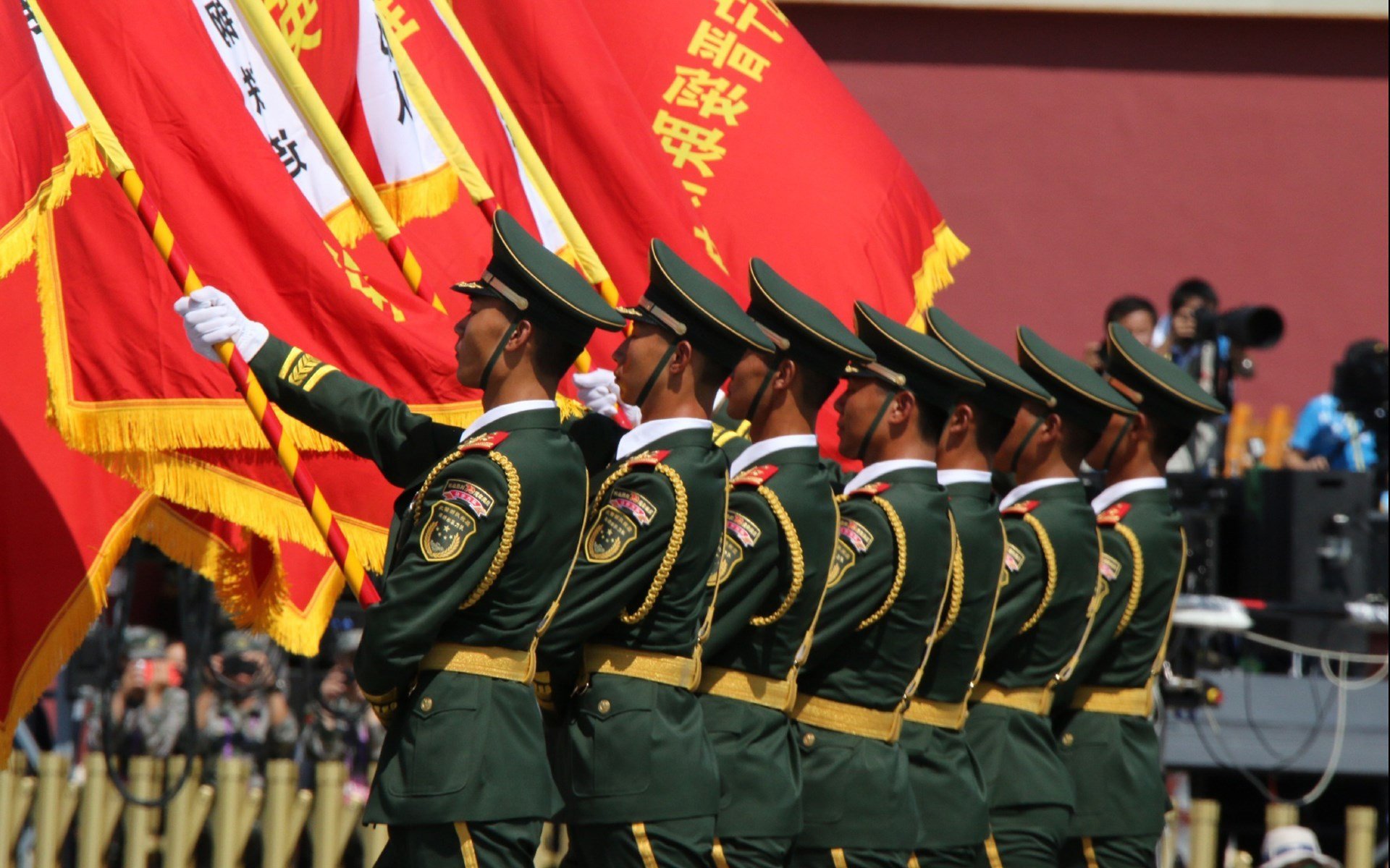 切尔西3-2热刺,蓝军逆转取胜,切尔西热刺补时先后错失绝杀