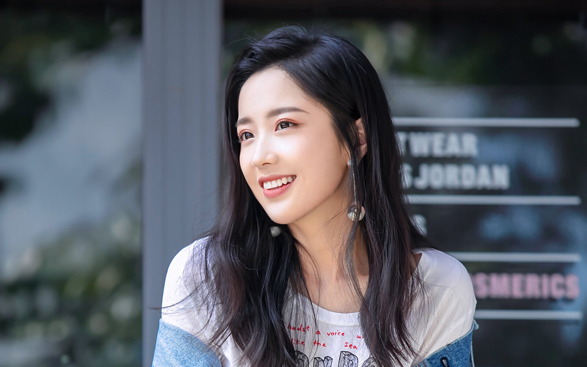 乐鱼体育平台app下载-日本新生代球员崭露头角，成为关注焦点，日本新生代组合